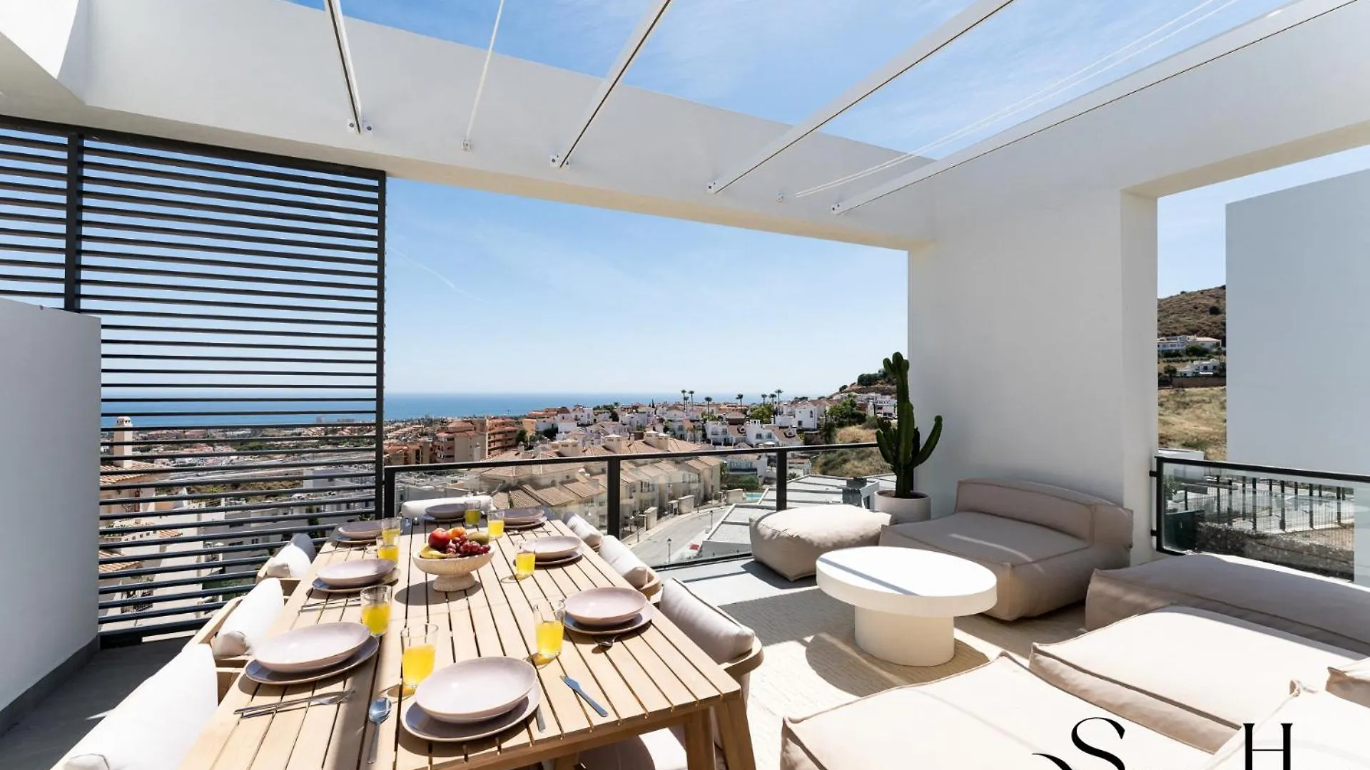 Luxury 3-Bed Mijas Villa, Sea View, Pool & Jacuzzi Nyaraló